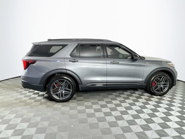 Used 2025 Ford Explorer ST-Line w/ Premium Package RWD image 28
