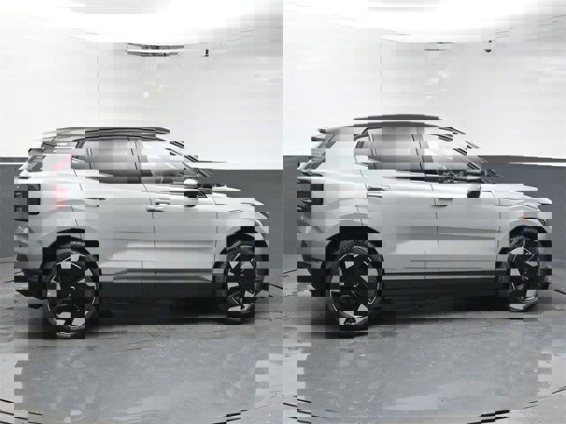 New 2025 Volvo EX30 Ultra w/ Climate Package image 8