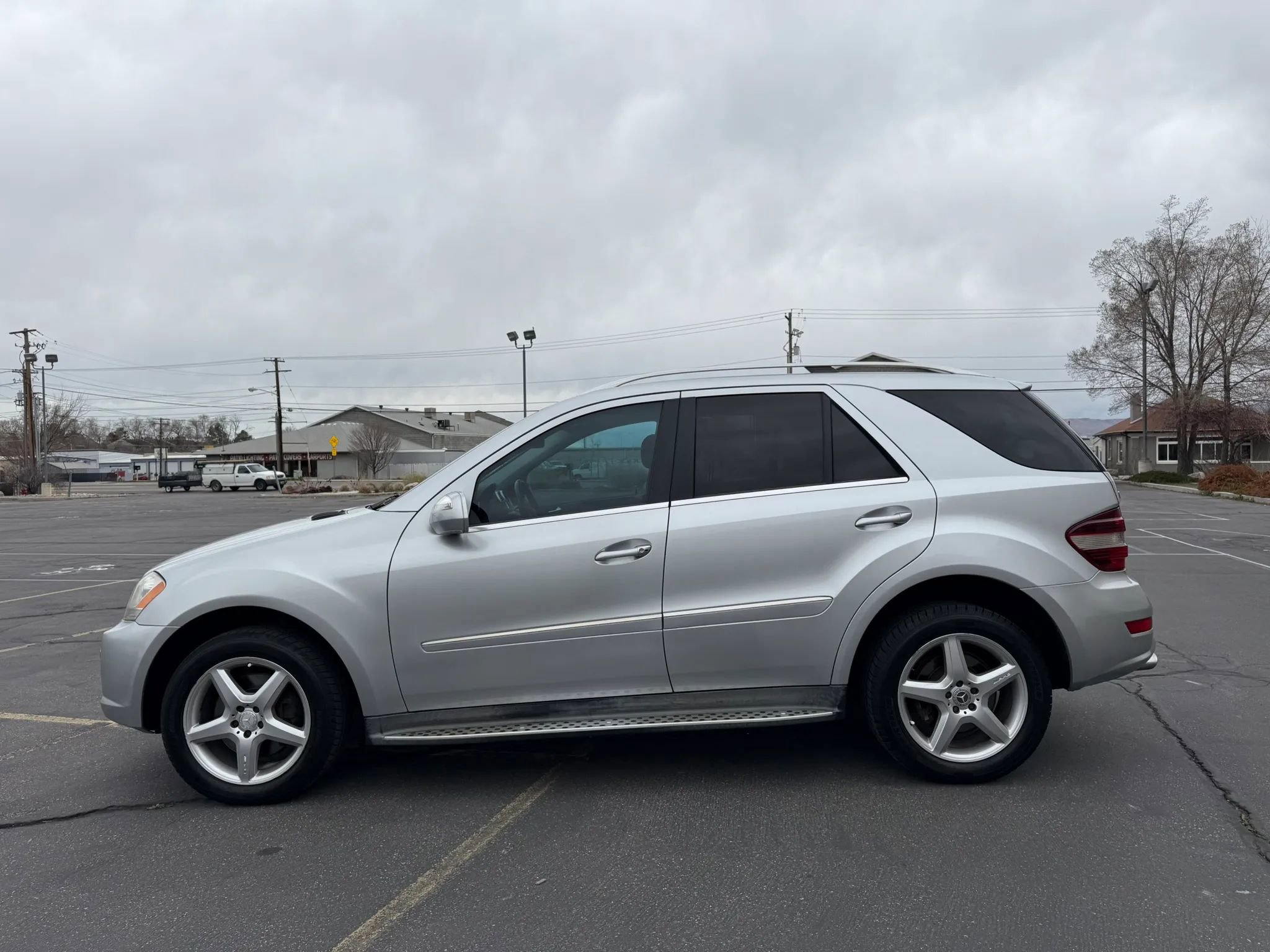 Used 2010 Mercedes-Benz ML 550 4MATIC image 8