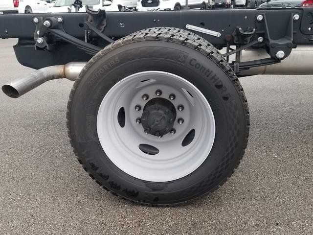 New 2026 Ford F550 2WD Regular Cab Super Duty w/ Snow Plow Prep Package image 25