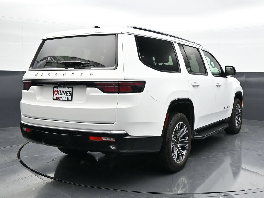 Used 2025 Jeep Wagoneer Series II w/ 8-Passenger Seating Package AWD/4WD image 10