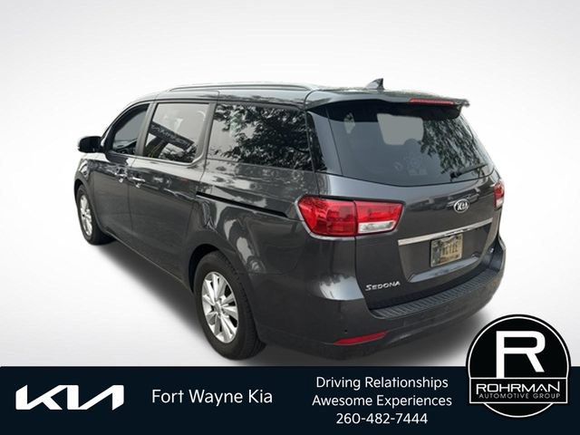 Used 2016 Kia Sedona LX w/ LX Essentials Premium Package FWD image 3