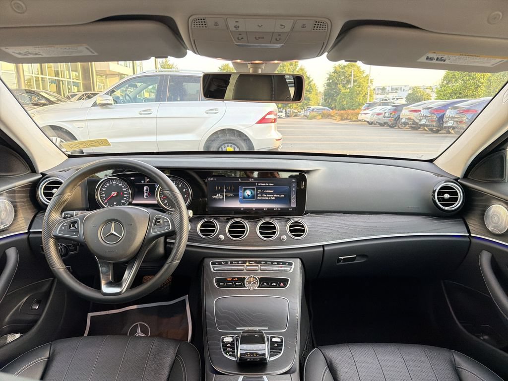 Used 2018 Mercedes-Benz E 300 image 20