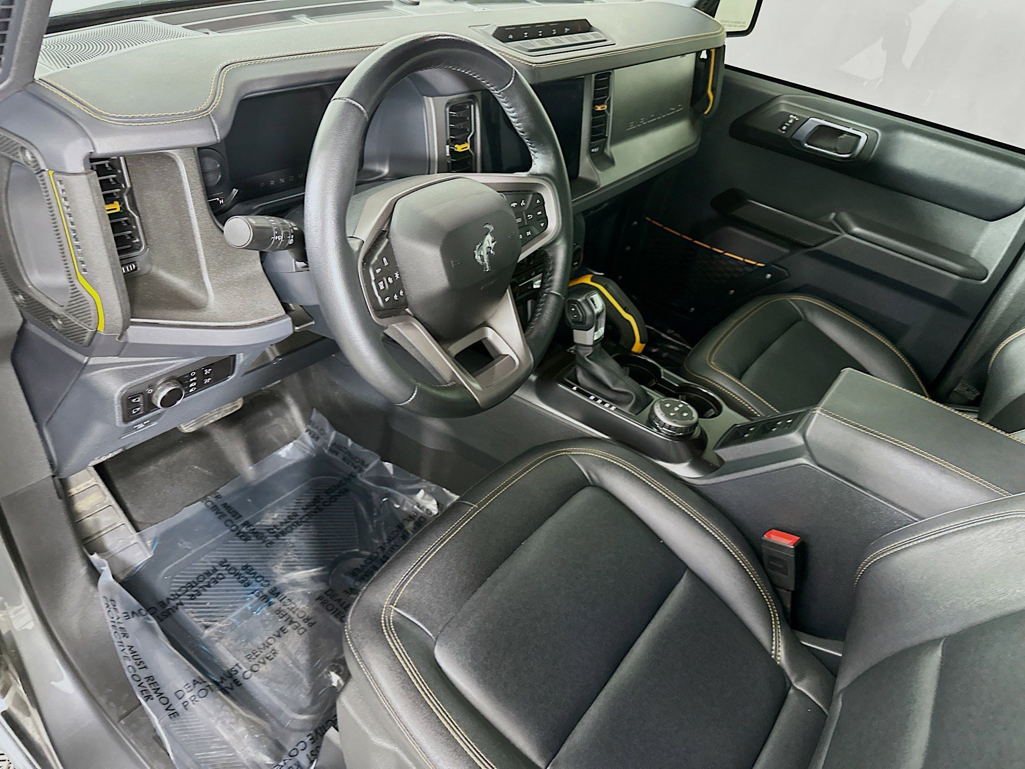 Used 2024 Ford Bronco Badlands image 9