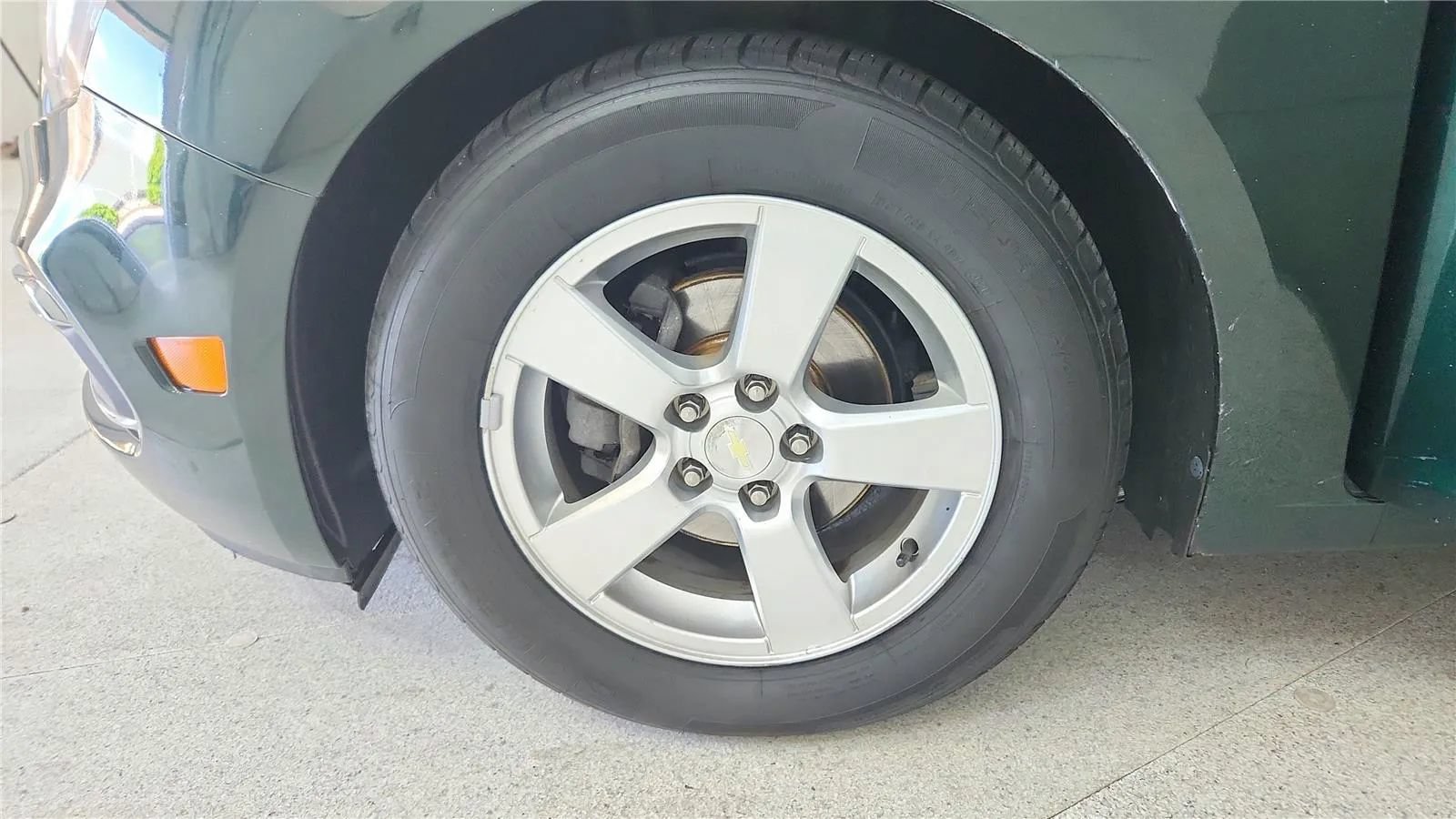 Used 2015 Chevrolet Cruze LT FWD image 28