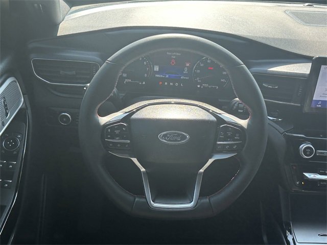 Used 2024 Ford Explorer ST-Line w/ Class IV Trailer Tow Package image 24