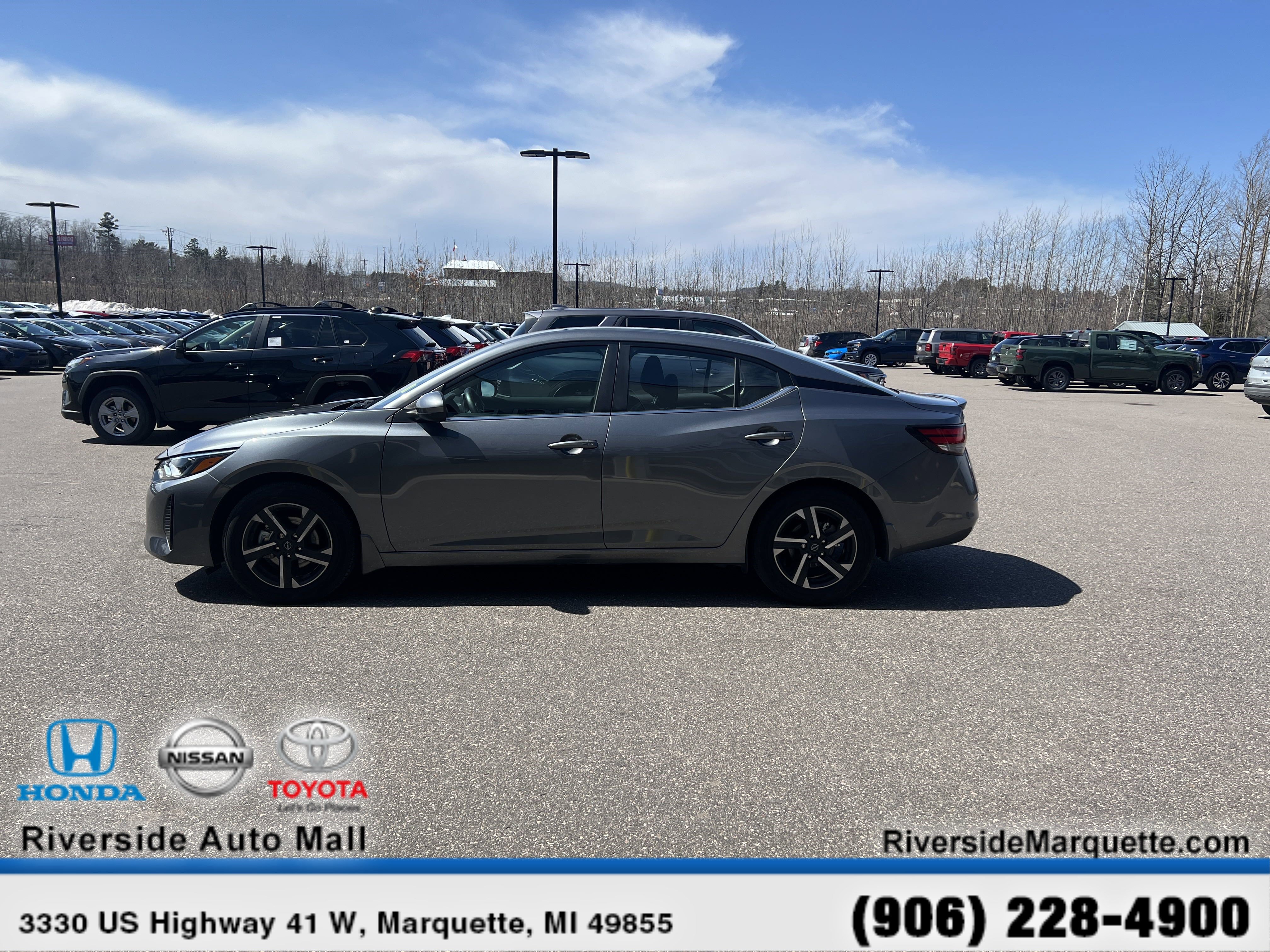 Used 2024 Nissan Sentra SV image 4
