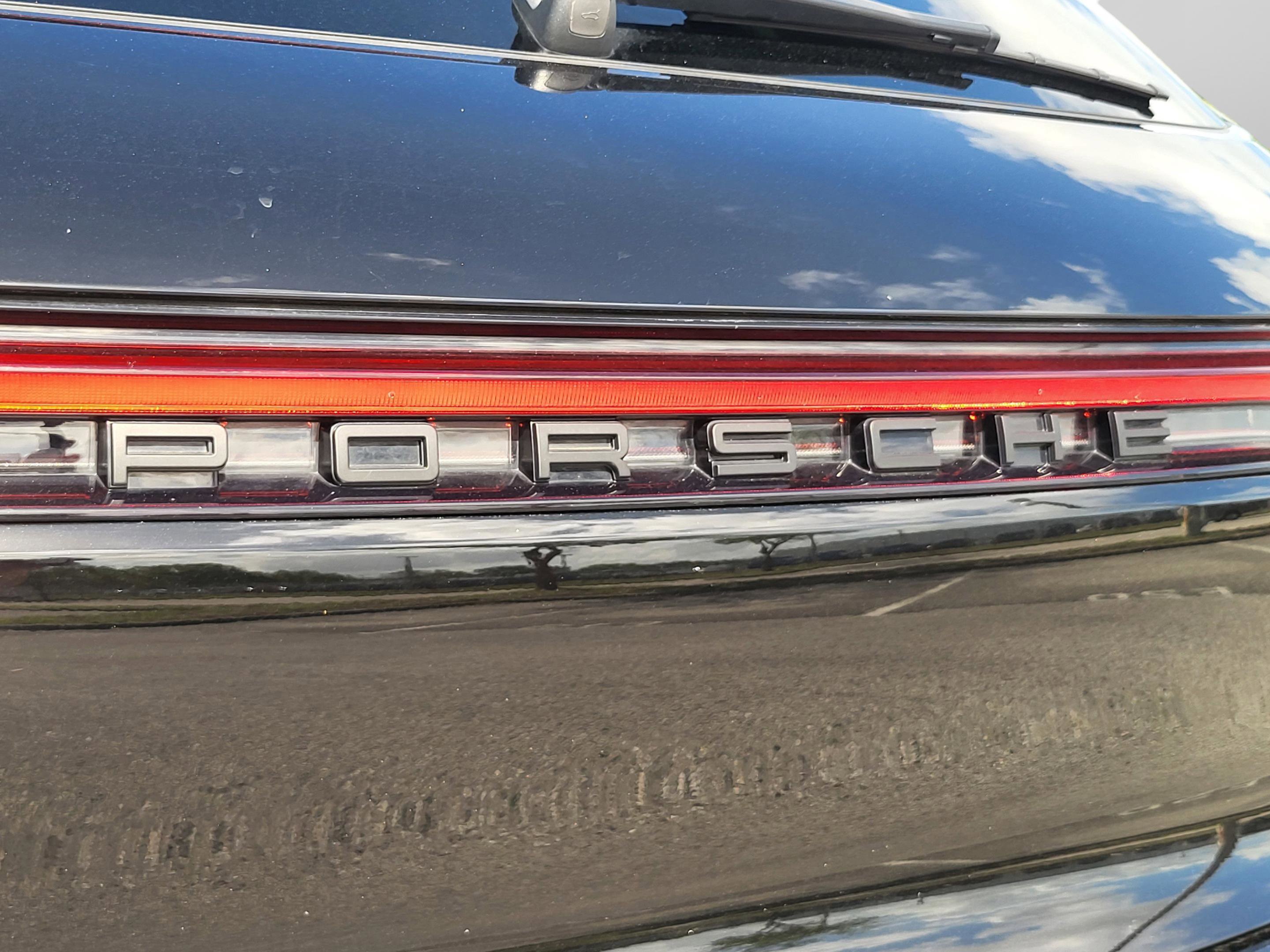 Used 2023 Porsche Macan AWD/4WD image 18