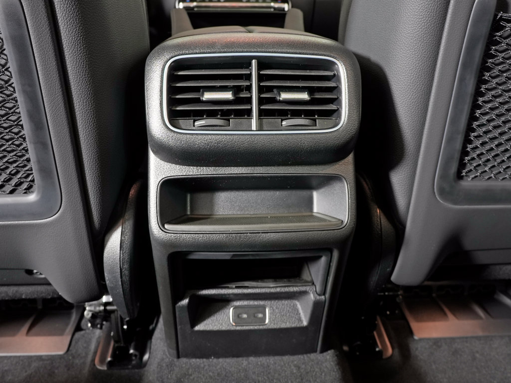 Certified 2026 Mercedes-Benz GLE 350 4MATIC image 31