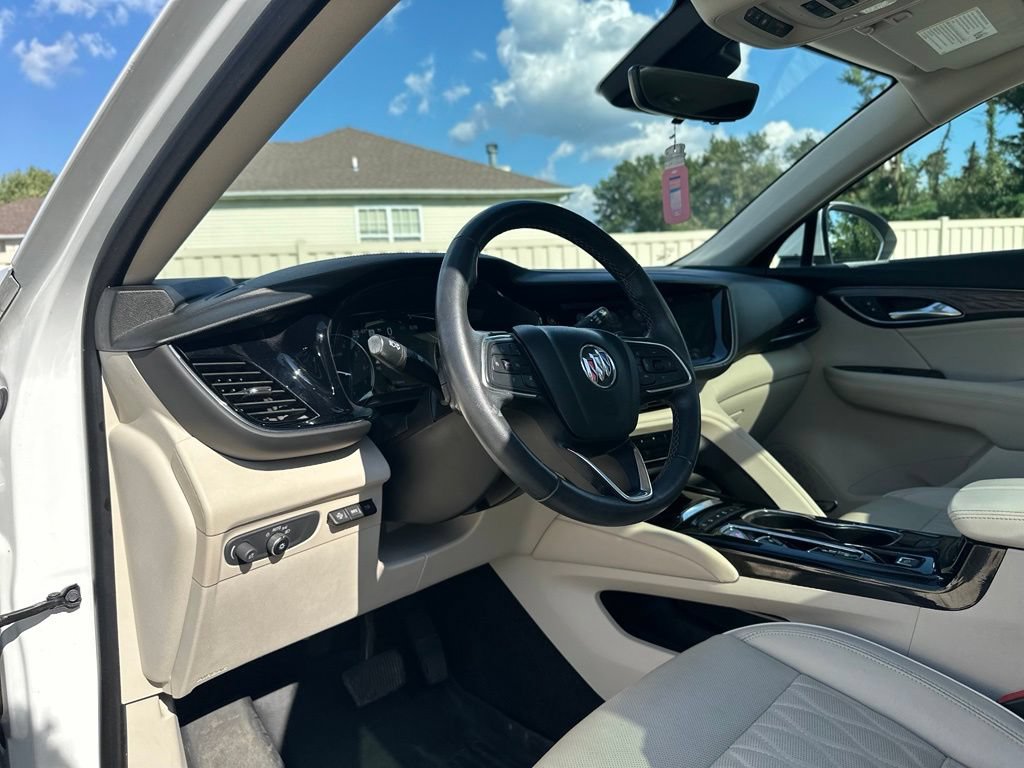 Used 2021 Buick Envision Avenir w/ Technology Package II AWD/4WD image 19