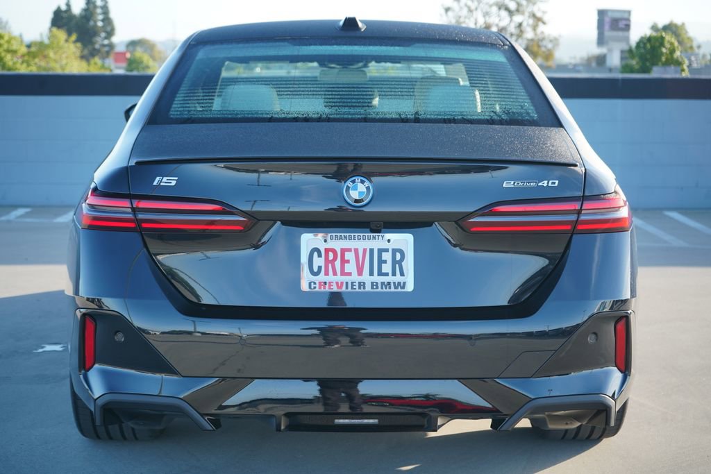 New 2026 BMW i5 eDrive40 w/ M Sport Package image 6