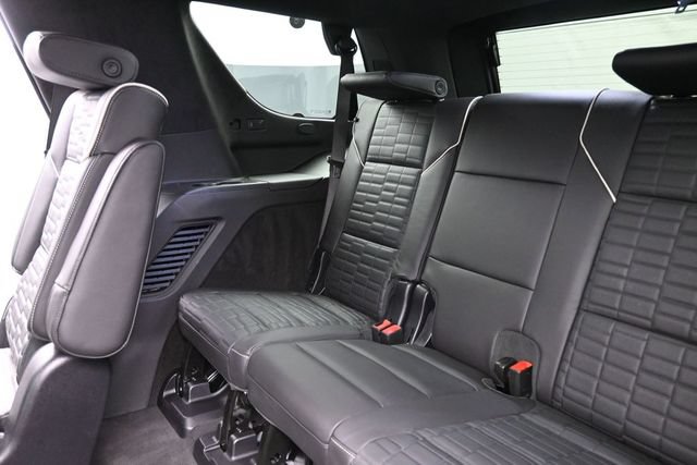Certified 2026 Cadillac Escalade Platinum Sport w/ LPO, ONYX Package AWD/4WD image 15