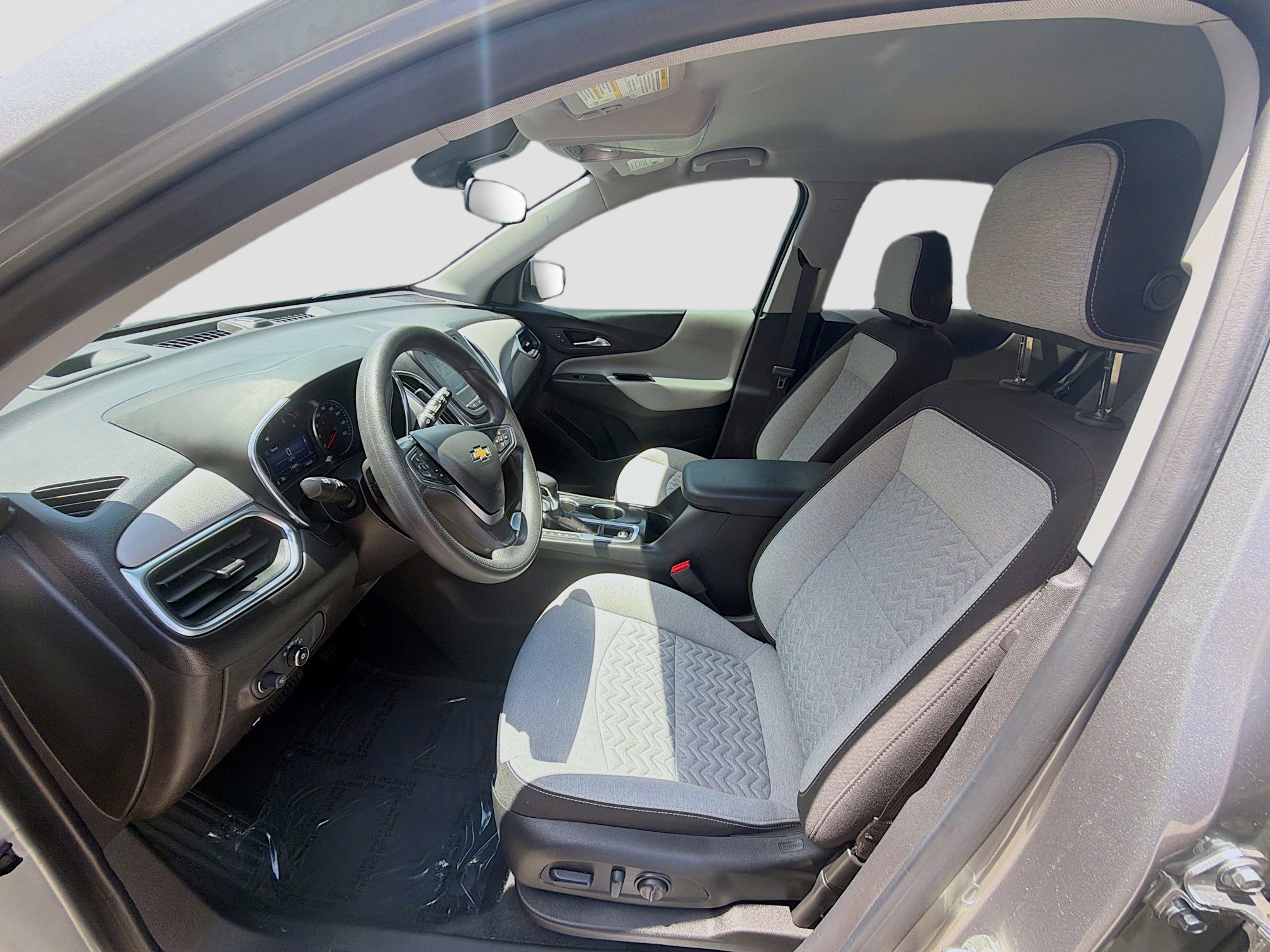 Used 2023 Chevrolet Equinox LS w/ LS Convenience Package FWD image 13