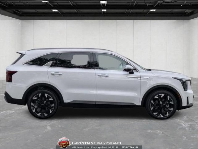 Certified 2025 Kia Sorento SX FWD image 6
