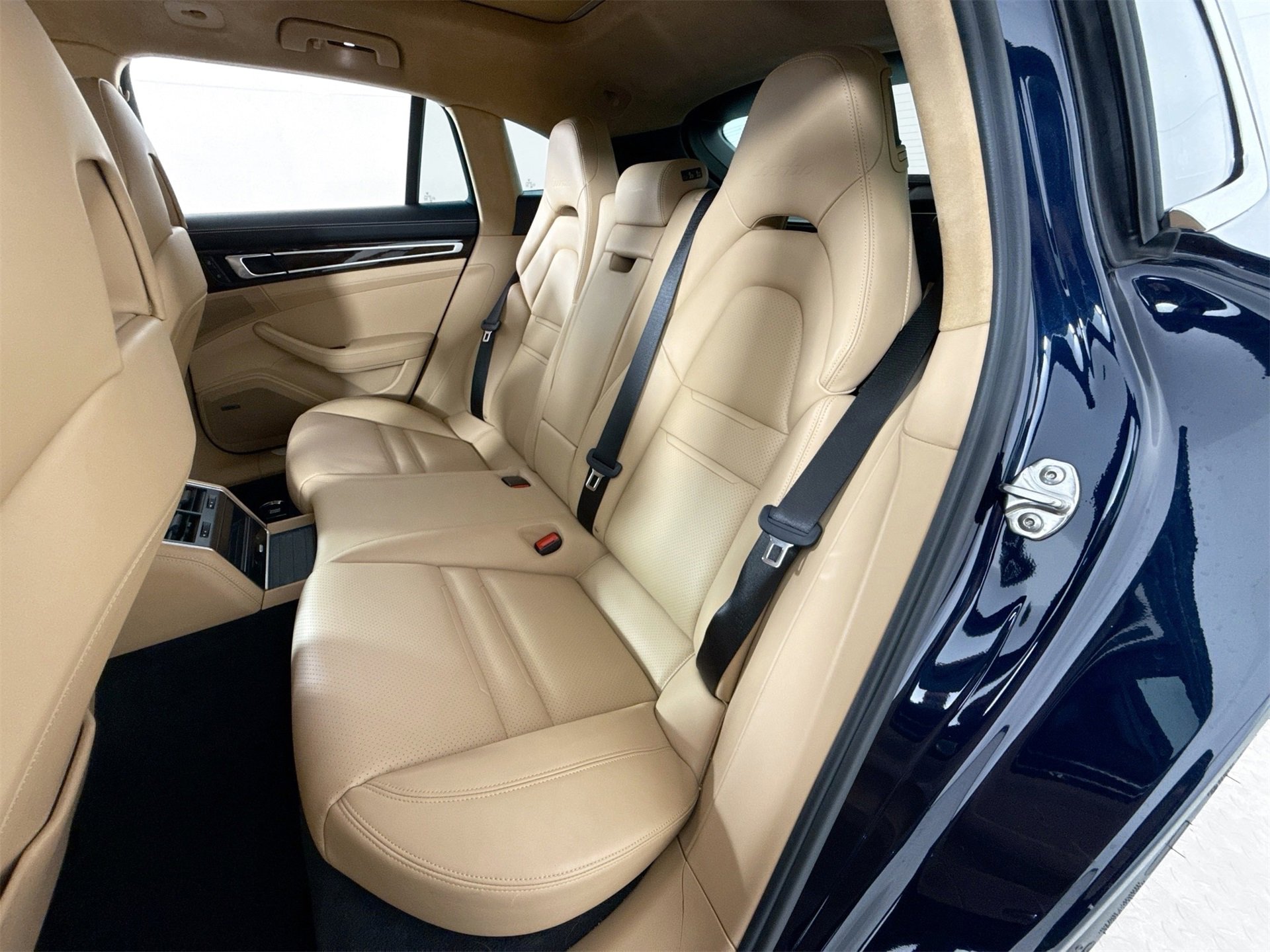 Used 2019 Porsche Panamera Turbo Sport Turismo image 19