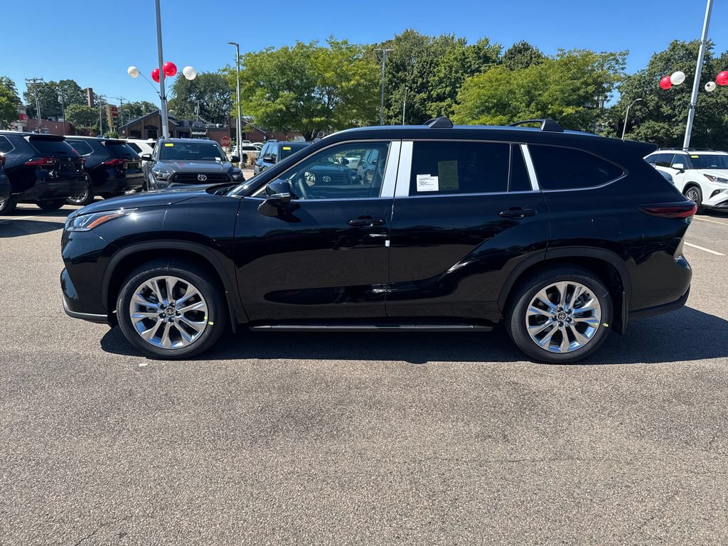 New 2026 Toyota Highlander Limited AWD/4WD image 4