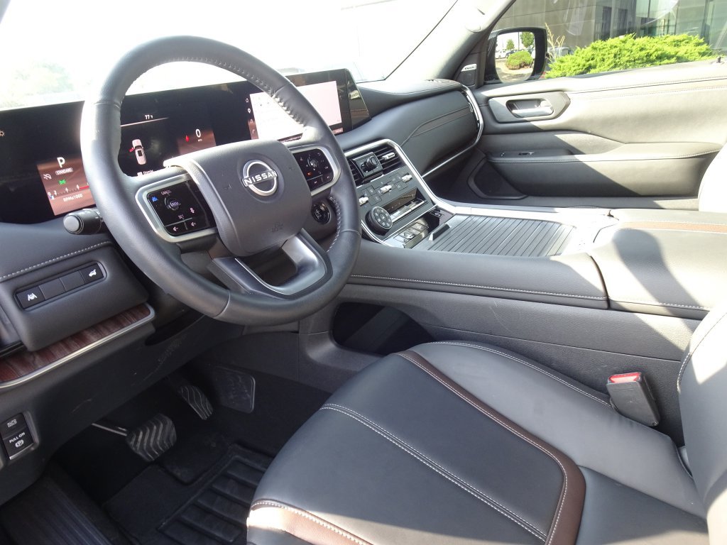 Used 2025 Nissan Armada SL w/ Captain's Chari Seat Package AWD/4WD image 13