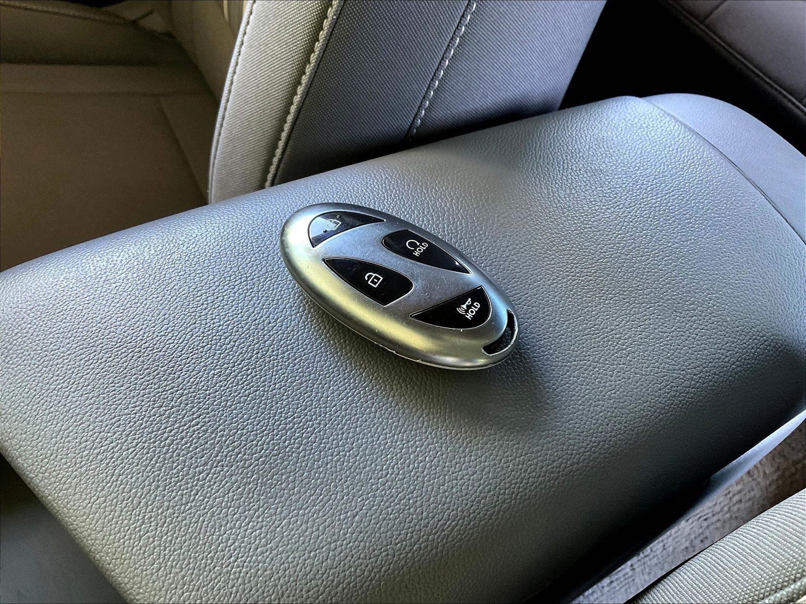 Used 2024 Hyundai Elantra SEL FWD image 32