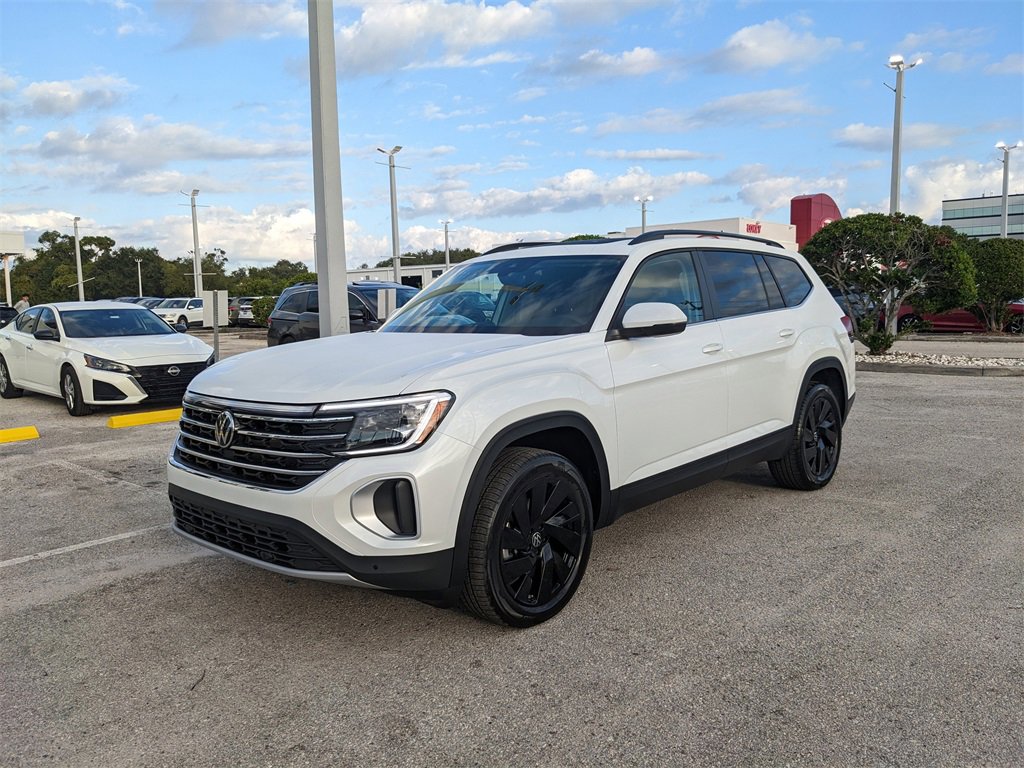 New 2026 Volkswagen Atlas SE image 4
