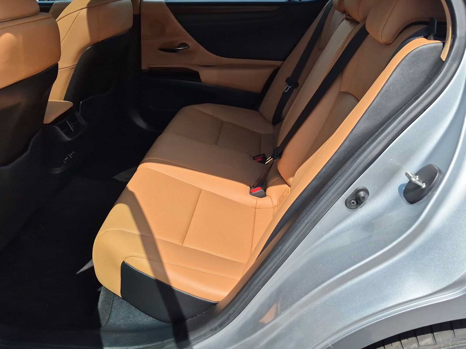 Used 2024 Lexus ES 350 w/ Premium Package FWD image 21