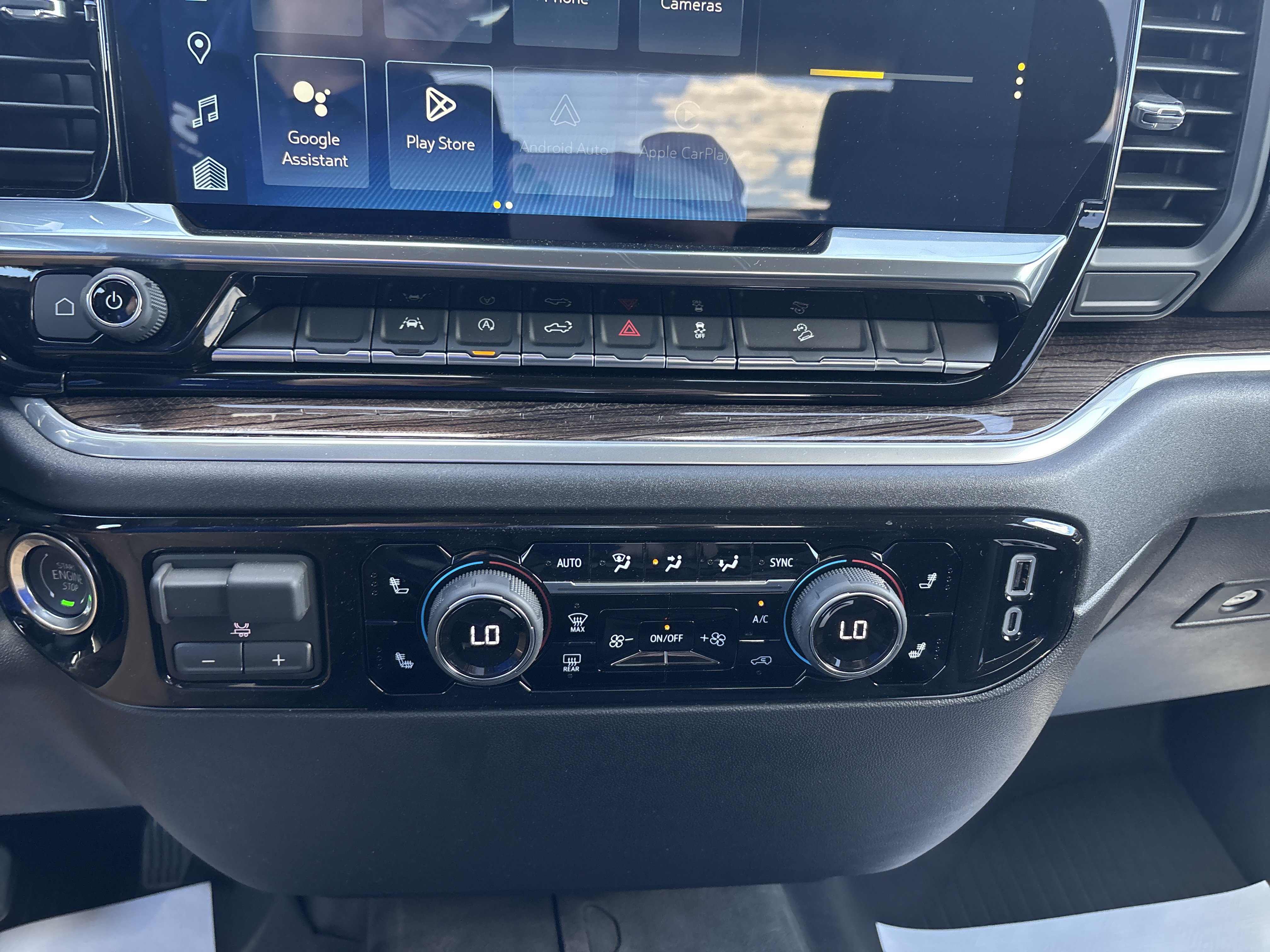 New 2026 Chevrolet Silverado 1500 LT w/ Z71 Off-Road Package AWD/4WD image 24