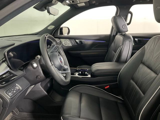 Used 2025 Buick Enclave Avenir w/ Super Cruise Package image 27