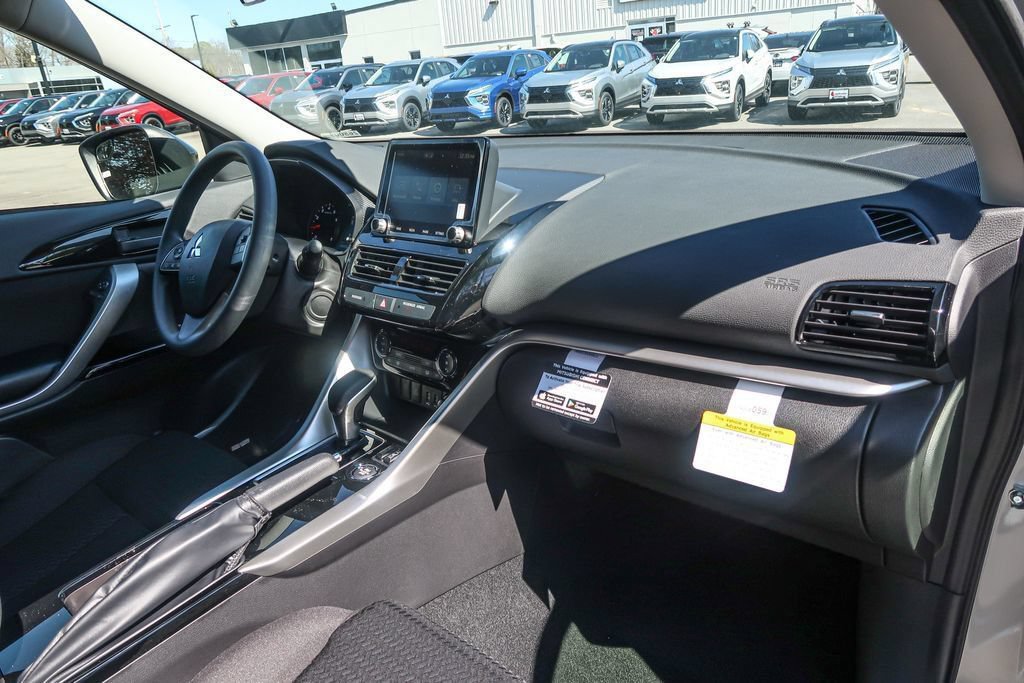 New 2026 Mitsubishi Eclipse Cross LE AWD/4WD image 18