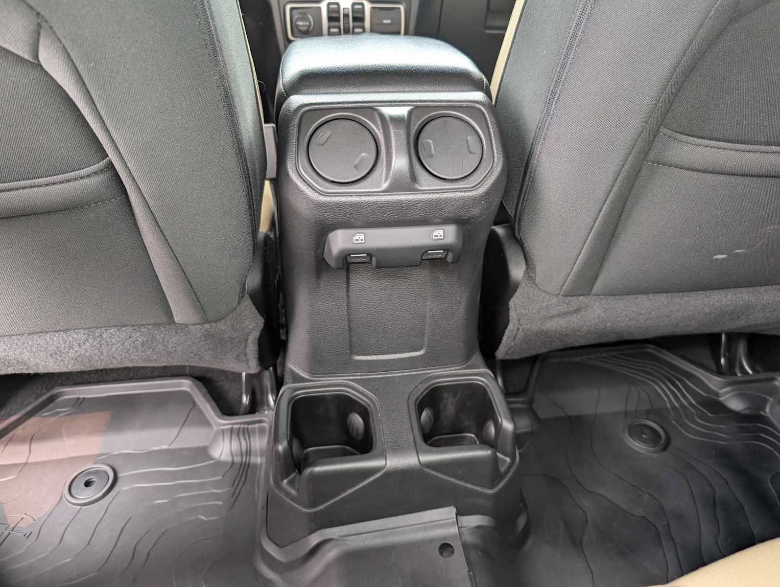 Used 2022 Jeep Wrangler Unlimited Sport AWD/4WD image 22