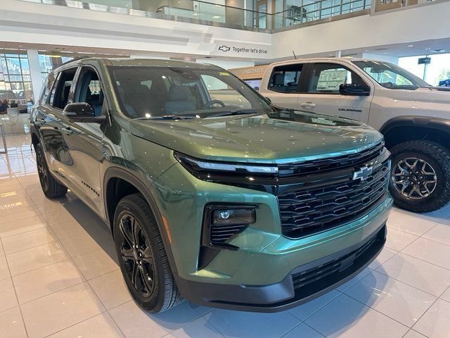 New 2027 Chevrolet Traverse LT w/ Midnight/Sport Edition AWD/4WD image 9