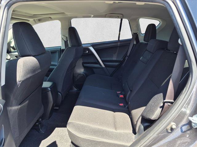 Used 2017 Toyota RAV4 XLE w/ Carpet Mat Package AWD/4WD image 17