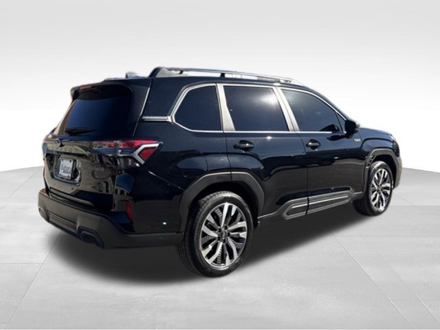 Used 2025 Subaru Forester Limited AWD/4WD image 7