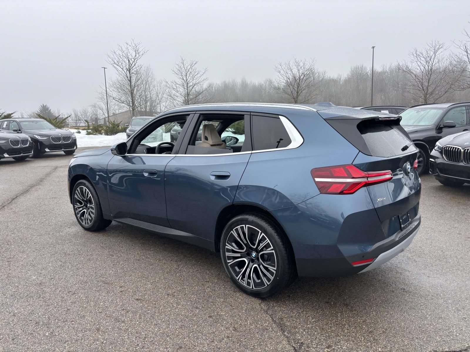 Used 2026 BMW X3 xDrive30i w/ Premium Package AWD/4WD image 5