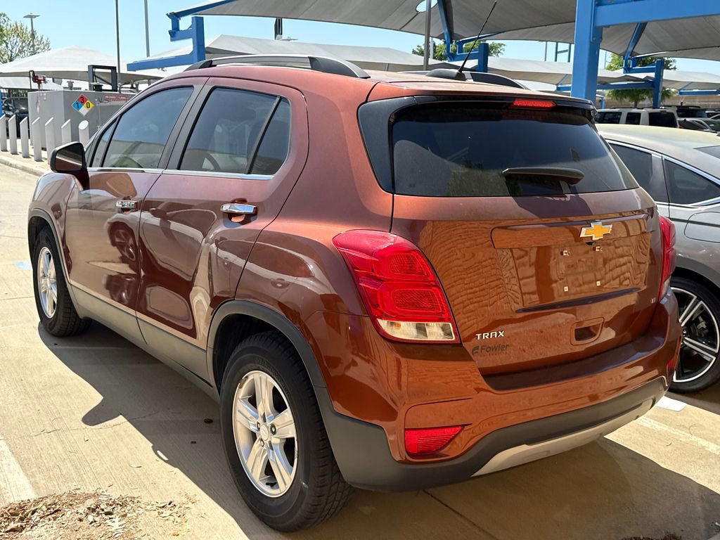 Used 2019 Chevrolet Trax LT w/ LT Convenience Package image 6