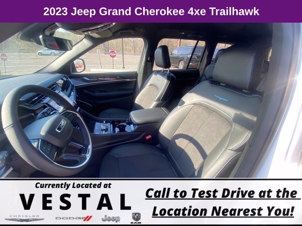 New 2023 Jeep Grand Cherokee Trailhawk AWD/4WD image 37