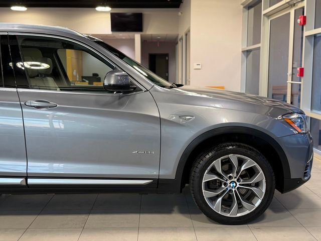 Used 2017 BMW X3 xDrive28i image 16