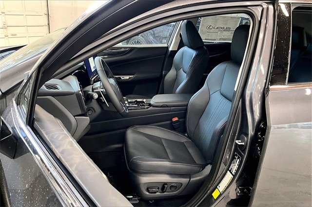 New 2026 Lexus NX 350h AWD w/ Premium Package image 9