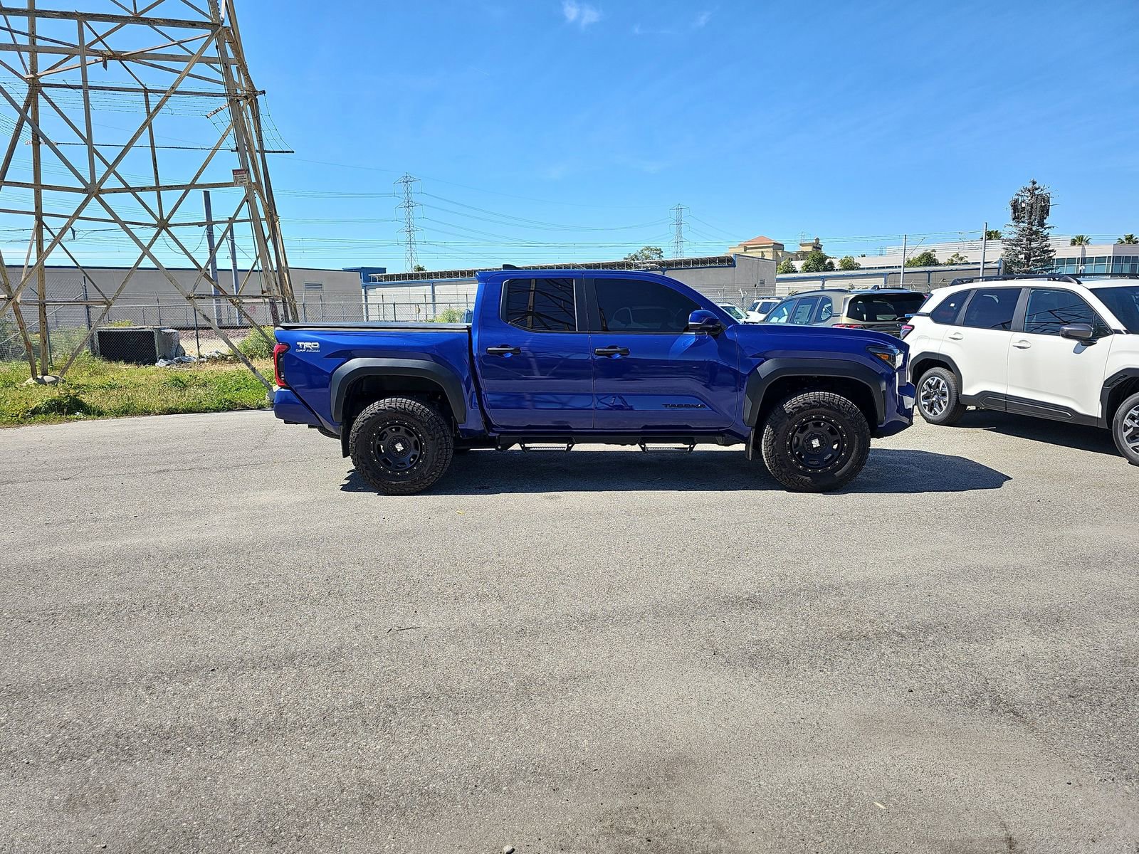Used 2024 Toyota Tacoma TRD Off-Road w/ TRD Off Road Upgrade Package image 8