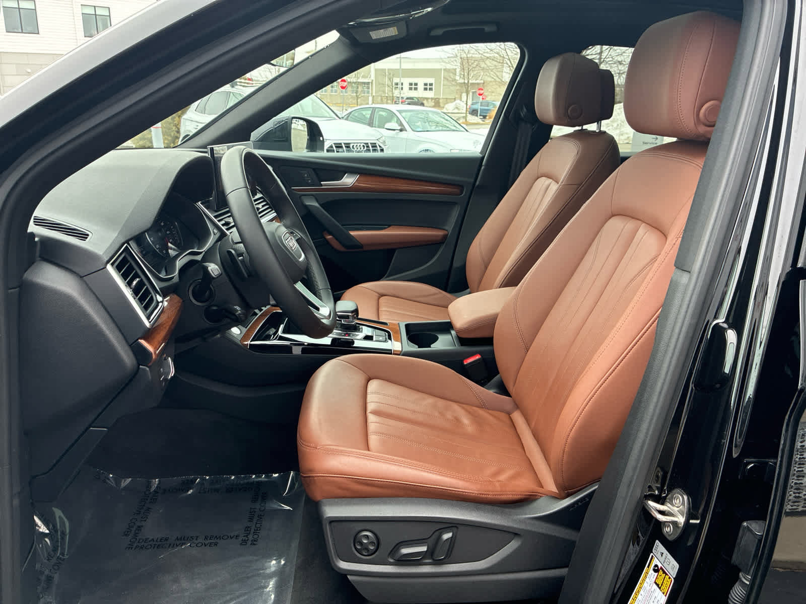 Used 2023 Audi Q5 2.0T Premium w/ Convenience Package image 11