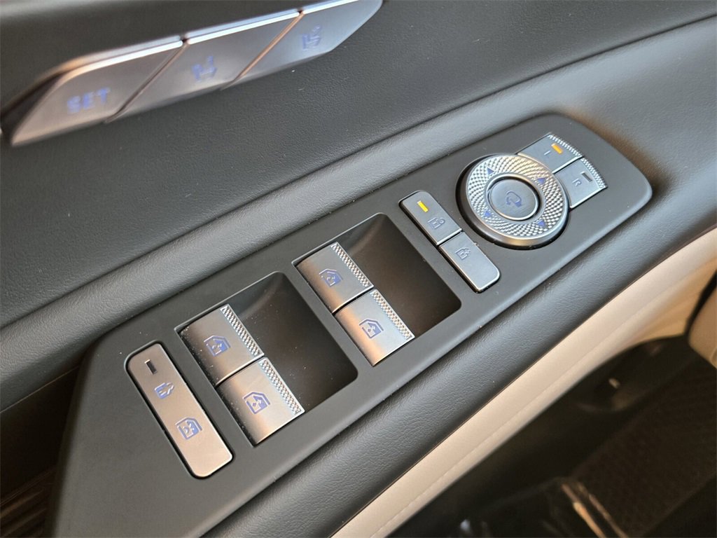 Used 2025 Genesis GV80 2.5T Standard image 28