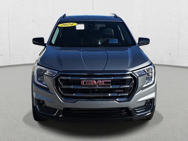 Used 2024 GMC Terrain AT4 w/ Tech Package image 2