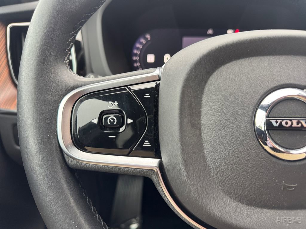 Certified 2023 Volvo XC60 B5 Plus w/ Climate Package image 14