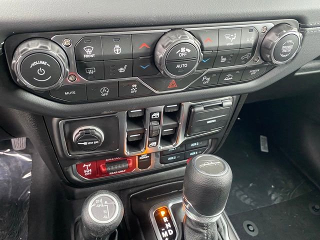 New 2026 Jeep Gladiator Mojave w/ Safety Group AWD/4WD image 20