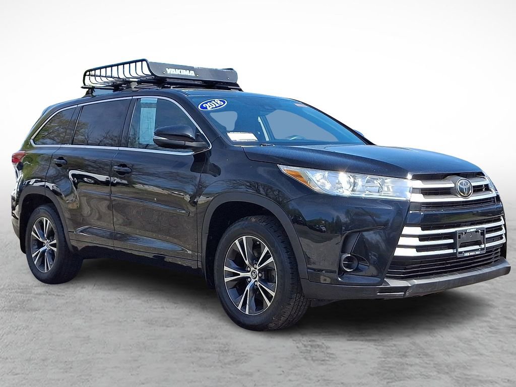 Used 2018 Toyota Highlander LE w/ Protection Package #3 AWD/4WD image 3