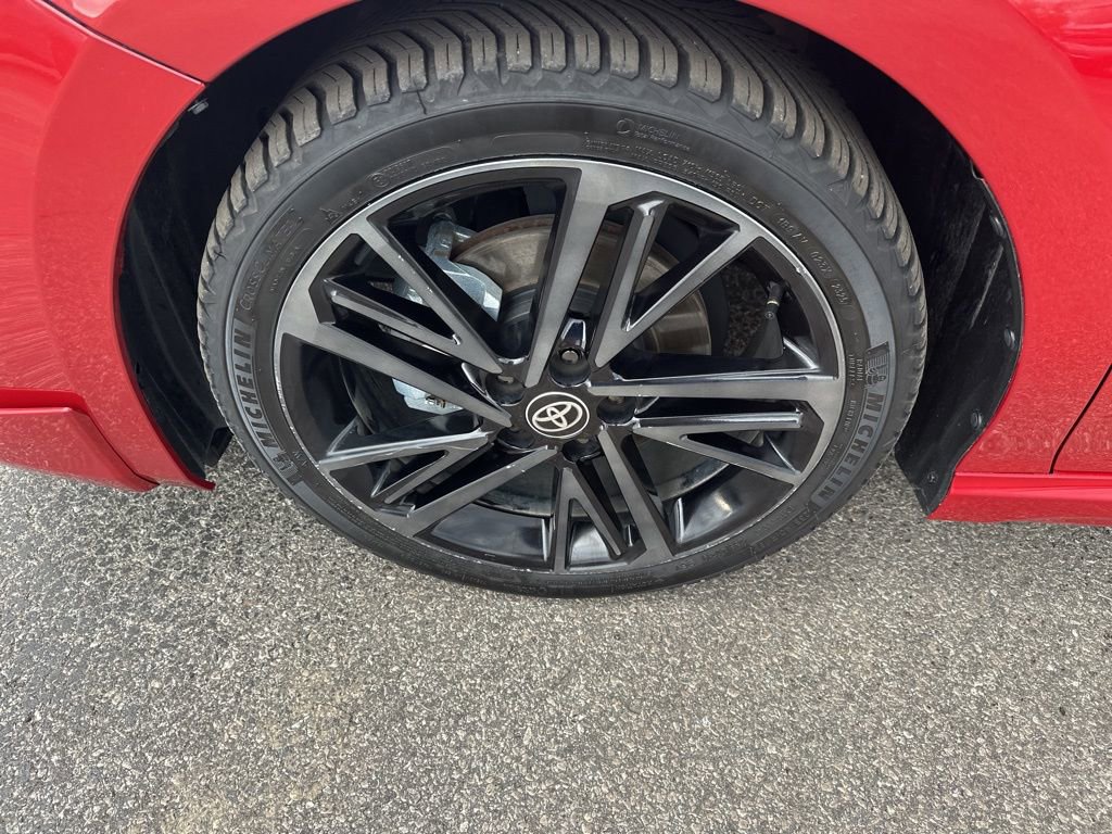 Used 2025 Toyota Camry XSE w/ Premium Plus Package image 9