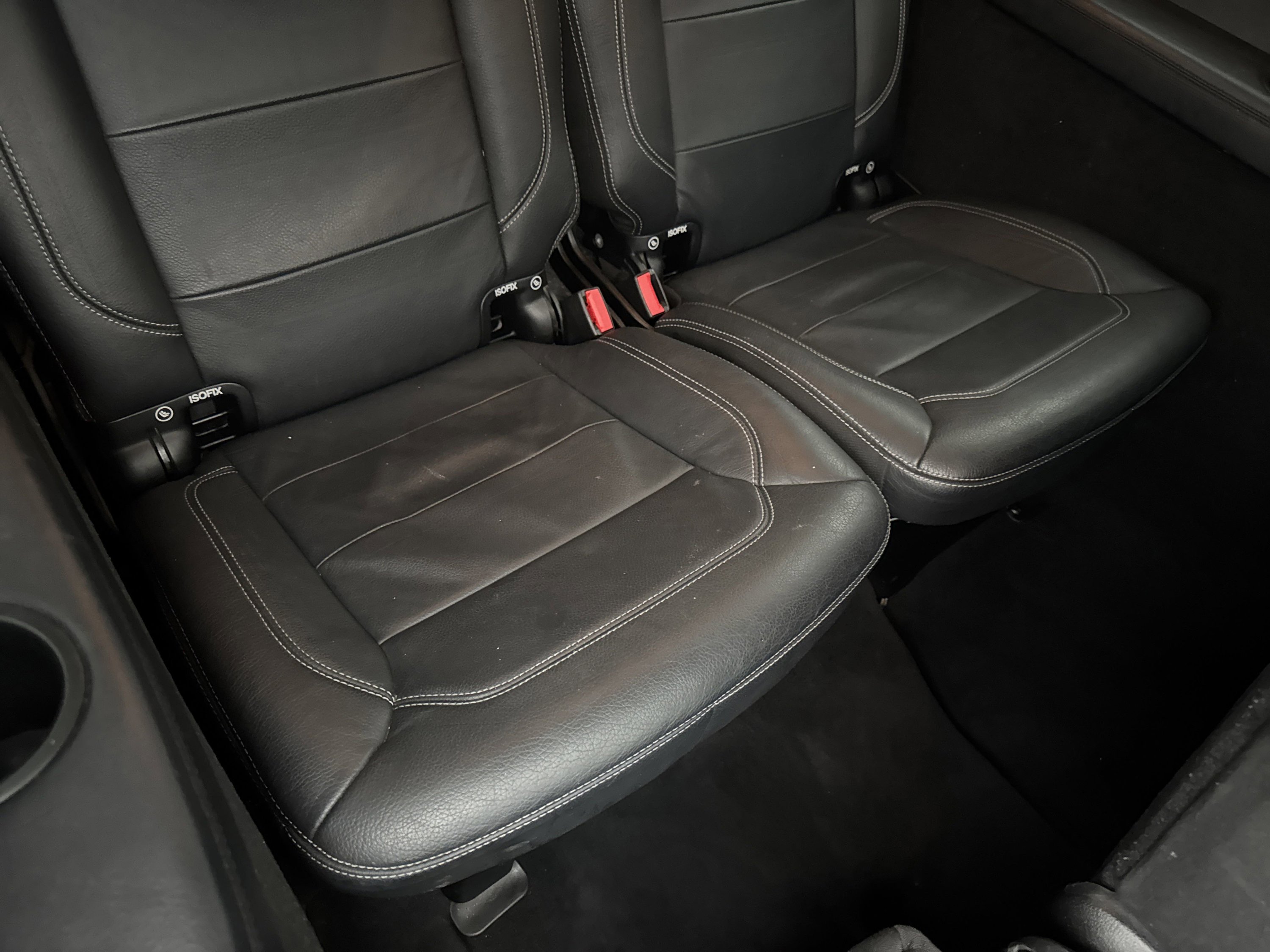 Used 2015 Mercedes-Benz GL 550 4MATIC image 39