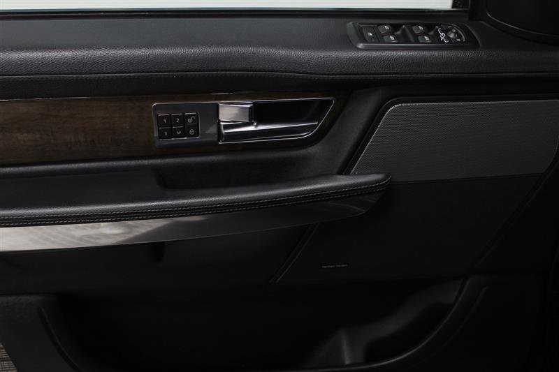 Used 2012 Land Rover Range Rover Sport HSE AWD/4WD image 15