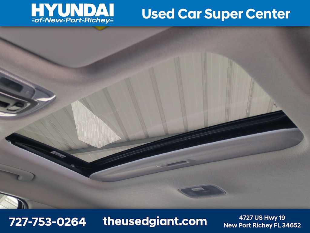 Certified 2025 Hyundai Elantra SEL FWD image 20