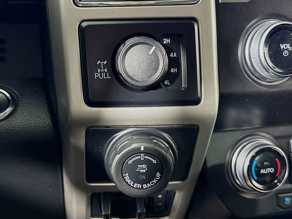 Used 2020 Ford F150 Lariat w/ Equipment Group 502A Luxury image 17