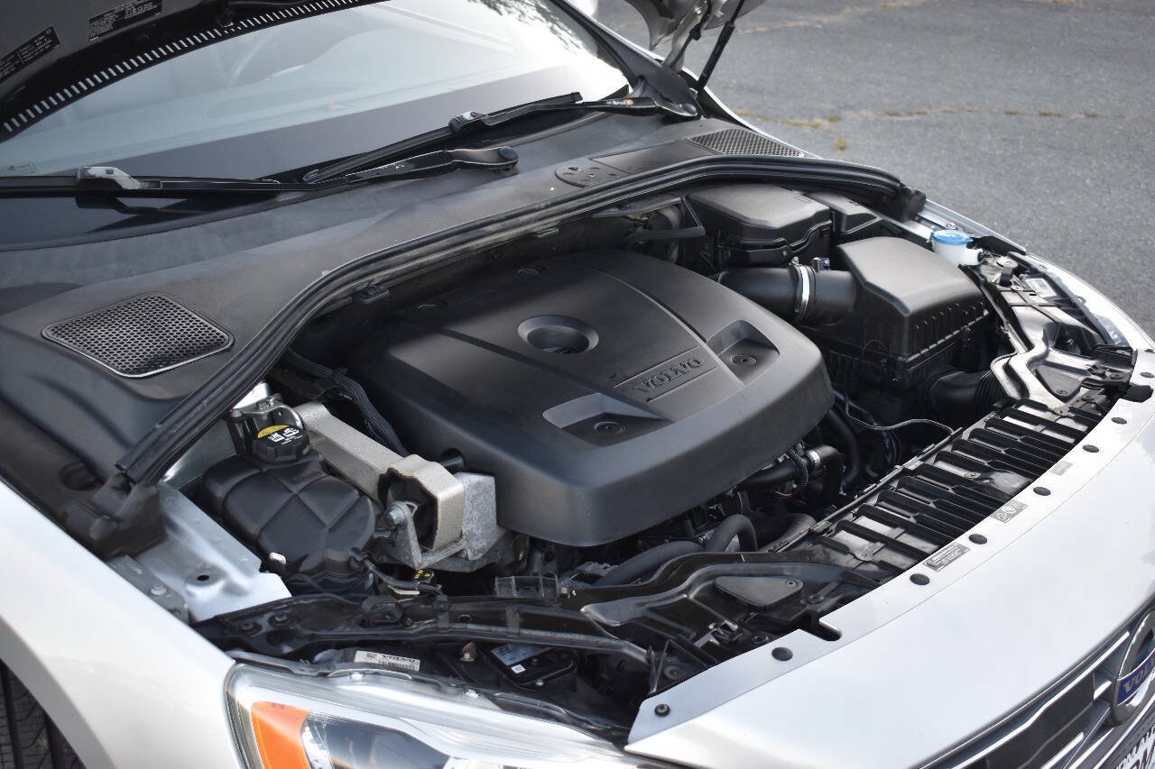 Used 2016 Volvo S60 T5 Inscription Platinum FWD image 40