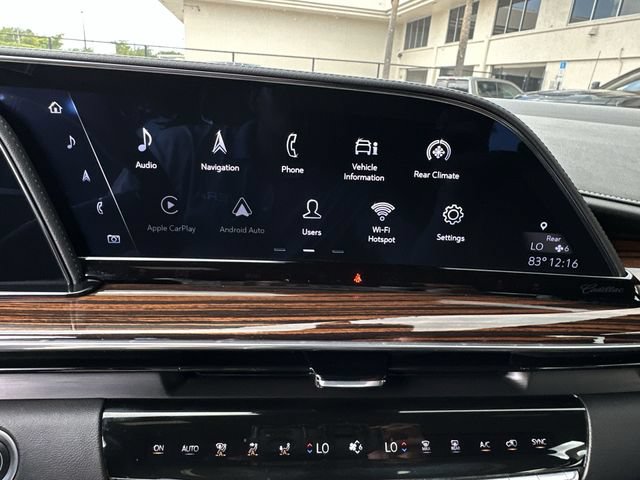 Used 2022 Cadillac Escalade Luxury w/ LPO, Illumination Package AWD/4WD image 24